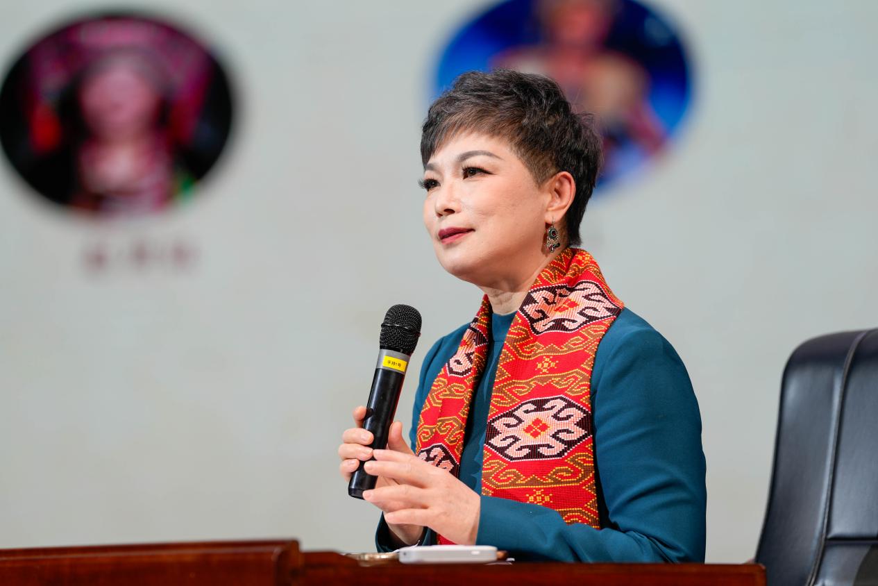 MK在线平台“美育大学堂”首期活动顺利举行 MK在线平台“美育大学堂”首期活动顺利举行